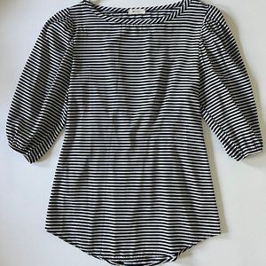 Everly Navy & White Striped Blouse Size Small